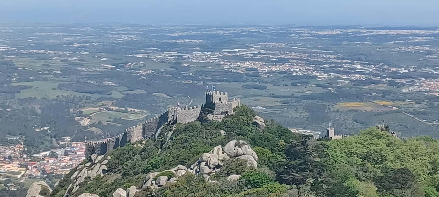 Lisbon: Tour to Pena Palace, Sintra, Cabo da Roca, Cascais - FAQ