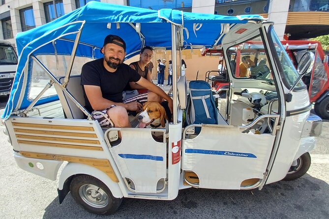 Lisbon Tuk Tuk Tour – 1-Hour Old Town Experience - Miradouro das Portas do Sol: one of the best river-and-hill overlooks