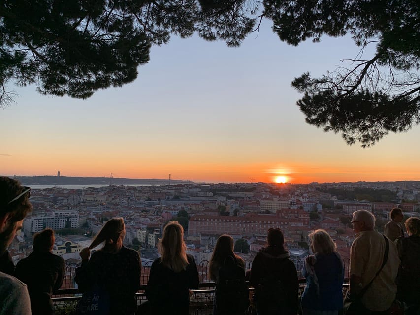 Lisbon TukTuk Tour - Smooth & Fun - Best Instagram Spots - New Lisbon After the Earthquake: Squares, Avenues, and Carmo Ruins