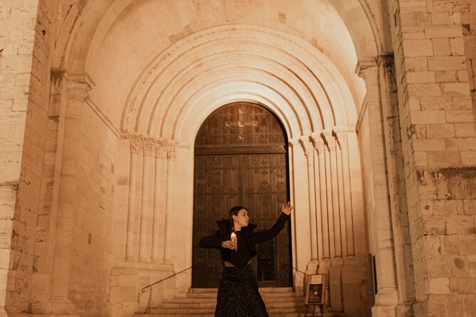 Lisbon Walking Tour The Dark Unholy Secrets - Teatro Nacional Dona Maria II: when a national stage gets a darker framing