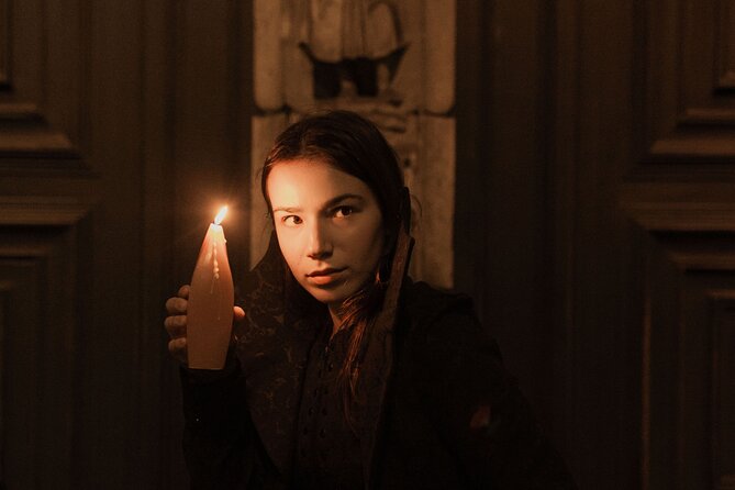 Lisbon Walking Tour The Dark Unholy Secrets - Largo de São Domingos: a memorial stop with an unanswered question
