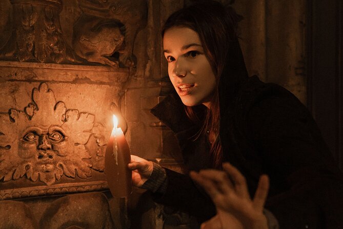 Lisbon Walking Tour The Dark Unholy Secrets - The start at Praça Dom Pedro IV: your orientation in 6 minutes