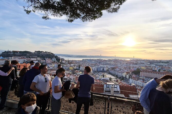 Lisbon's 7 Hills on Tuk-Tuk - Old Lisbon on a loop: flea market streets, Santa Engrácia, and an 18th-century bookstore