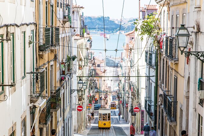 Lisbon's Old Town Private Tuk Tuk Tour (1 Hour and 30 Minutes) - Why this tuk tuk route is such a good use of 90 minutes
