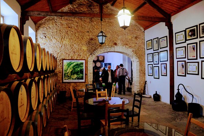 Lisbon´s South Sights & Wine Private Tour - 9AM Pickup and the Tagus Bridges to Set the Mood