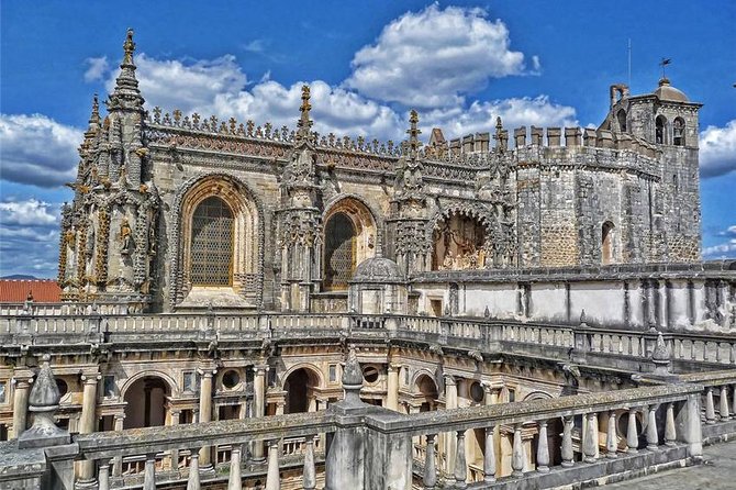 Medieval Knights Templar and Alcobaça Private Day Trip from Lisbon - Tomar Castel and moving like a local (not like a bus group)