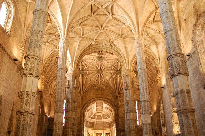 Mini Tour LISBOA (half day) - From Time Out Market to Belém: why this start matters