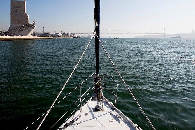 Morning Sailing Tour in Tagus River from Lisbon - Staying comfortable in sun, wind, and rain
