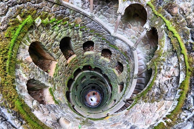 Mystic Sintra Private Tour: Best Day Trip From Lisbon - Food breaks that actually fit the schedule: Piriquita and Queijadas da Sapa
