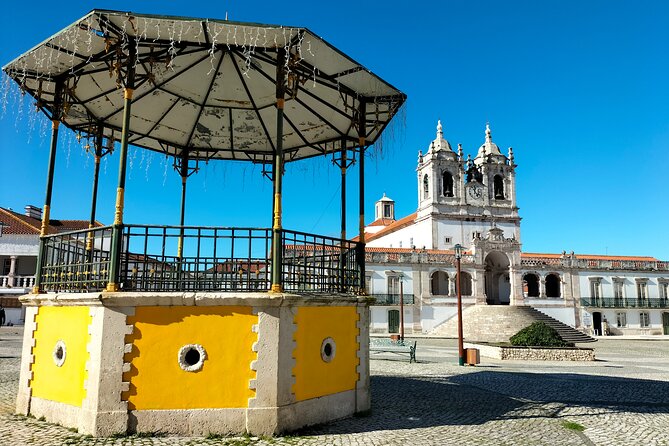 Nazaré (World's Biggest Waves) Half Day Private Tour from Lisbon - Miradouro do Suberco and Ermida da Memoria: Views Plus a Story