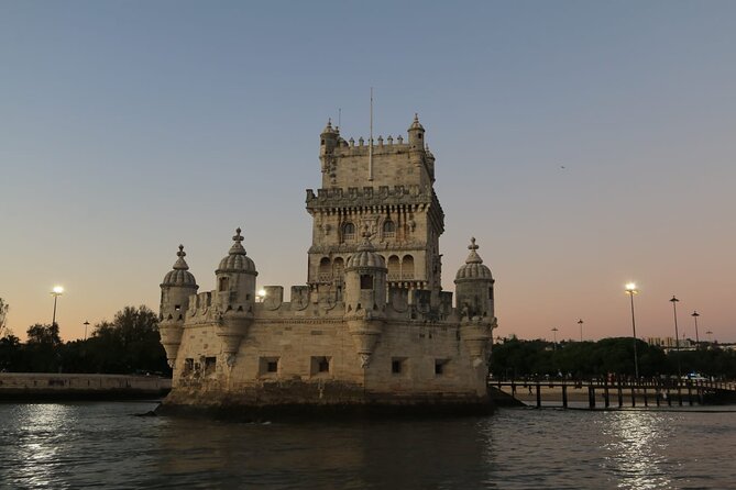 Night Sailing - MOONLIGHT Boat Tour -Exclusive Lisbon City Lights - Lisbon at Night From the Tagus: What Makes It Special