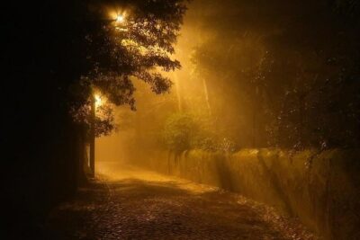 Night Walk: "From the Ghosts of the Castle to the Apparitions of the Mountains" - Stop 1: Sintra National Palace from the outside and the human stories behind it