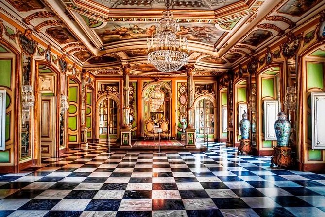 Obidos and Sintra Private Tour - How the guide style works: drivers, self-walk time, and palace accompaniment