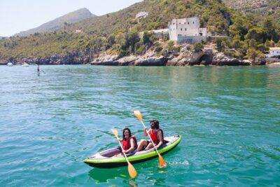 Ocean Bliss: Full Day Yacth Group Tour in Arrábida from Lisbon - The yacht setup: why the small group matters