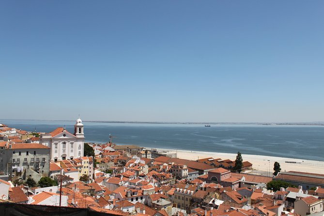 Old Lisbon: Alfama and Sao Jorge neighborhood 3-Hour Walking Tour - Casa dos Bicos to the Roman salting tanks: starting with Lisbon’s “before-and-after”