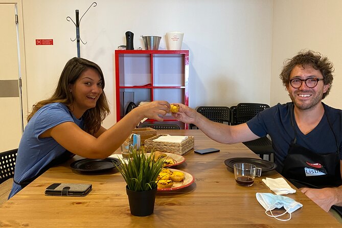Pasteis de Nata Experience - What makes the class work: small groups, real participation, clear teaching