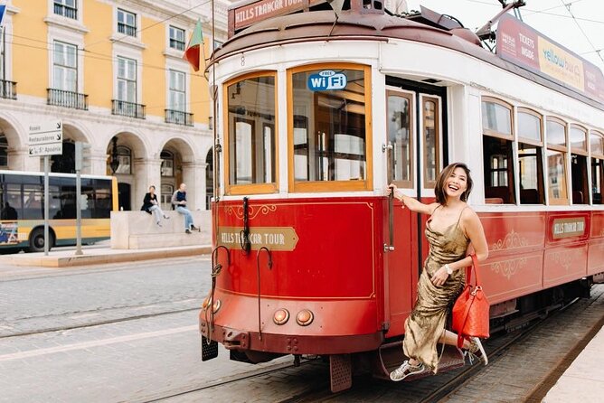 Photoshoot with a professional photographer in Lisbon - Key Things That Make This Lisbon Photo Shoot Worth Your Time