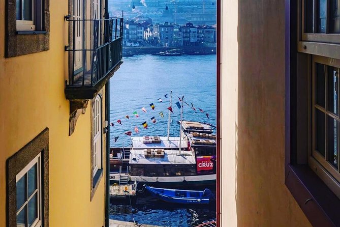 Porto, Aveiro and Costa Nova Private Tour From Lisbon - Lunch time: on your own, so choose wisely