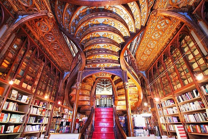 Porto Private Personalized Full Day Journey from Lisbon - Lisbon–Porto by private car: what that long drive buys you