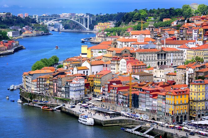 Porto Private Tour from Lisbon with Douro Cruise and Wine Tasting - Porto Calem Cellar Tour and Port Tasting: How the Wine Story Becomes Real