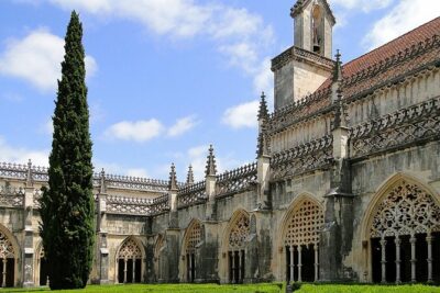 Portugal Fatima Sanctuary | Batalha | Nazaré | Óbidos - Nazaré’s cliffs and the world-famous wave story