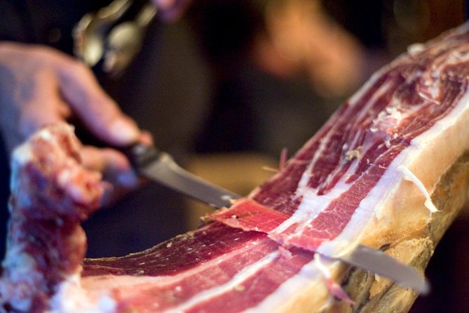Premium Lisbon Port Wine and Tapas Tasting - Why a 5:00 pm Port tasting fits Lisbon perfectly