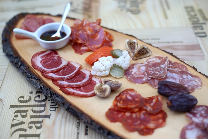 Premium Lisbon Port Wine and Tapas Tasting - Private table and a sommelier who talks to your table