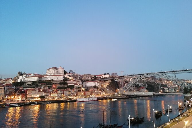 Premium Porto Private Day Trip from Lisbon with Local Guide - How the Lisbon to Porto day runs in real time