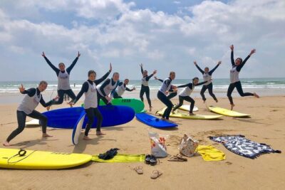 Priv Half Day Surf_full gear round & round trip transport_Lisbon - Pickup in Lisbon: what to look for at 9:00 am