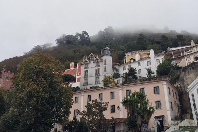 Private 4 hour Sintra Tour - Cascais coastal return: 24 kilometers of Atlantic/Tagus scenery