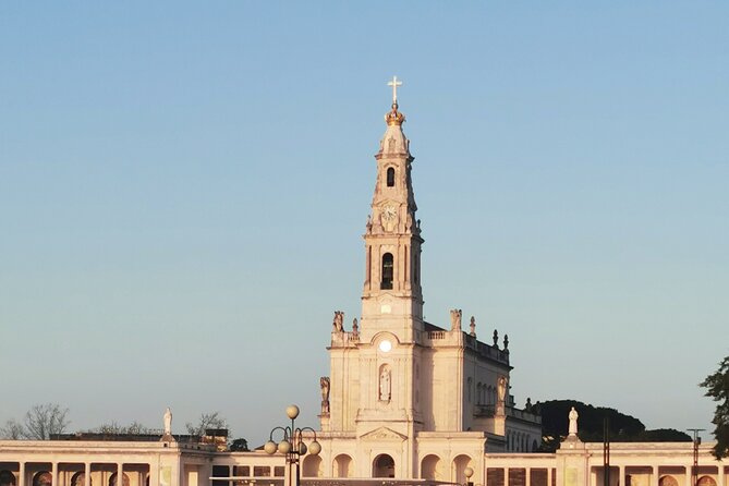 Private 5H Tour of Fatima from Lisbon - Lisbon Pickup to Comfort: Private Vehicle, Wi‑Fi, and Bottled Water