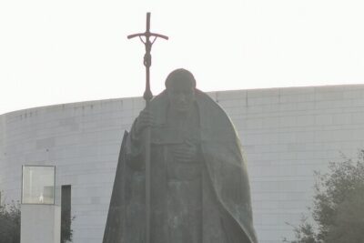 Private 5H Tour of Fatima from Lisbon - The Sanctuary of Our Lady of Fátima: Where Pilgrims Come to Pray