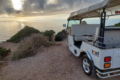 Private Adventure Tuk-Tuk,Sintra and Cascais, full day - Pena Palace and the Castelo dos Mouros walls: the morning climb