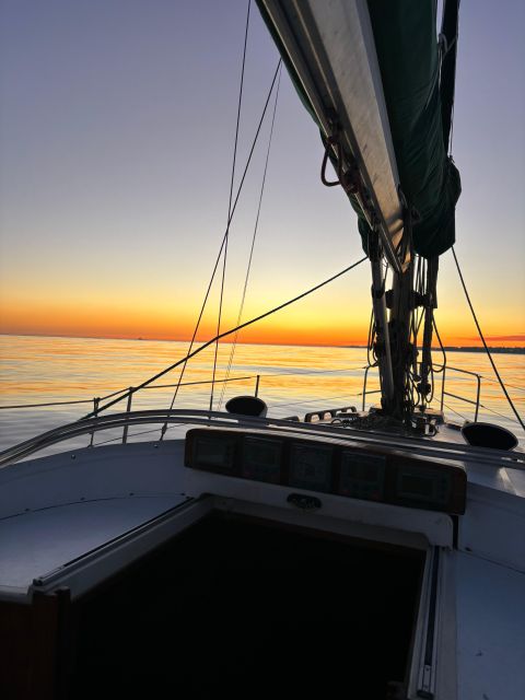 Private Boat Night Tour - Lisbon - The 2-Hour Route That Connects Commerce Square to the Christ Light Show