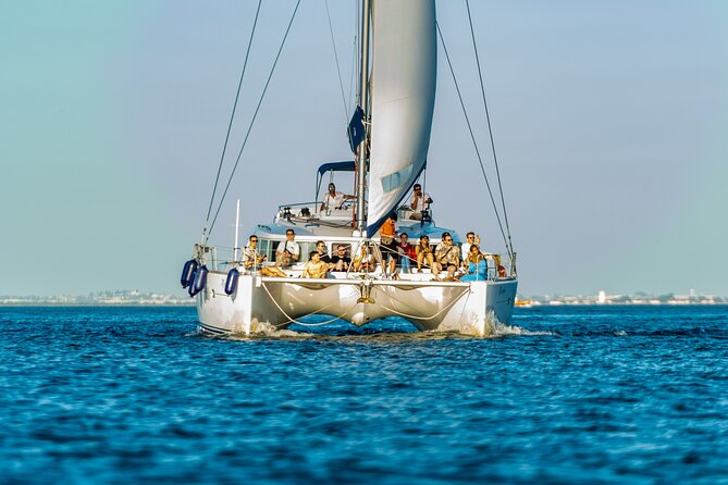 Private Catamaran Tour: Lisbon coast cruise with barbecue and drinks - Drinks on the catamaran: included beverages and the no-surprises part