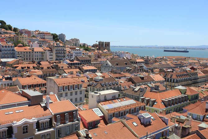 Private City Tour Lisbon Fundamental - Your Guide and the Private Format (Why It Feels Personal)