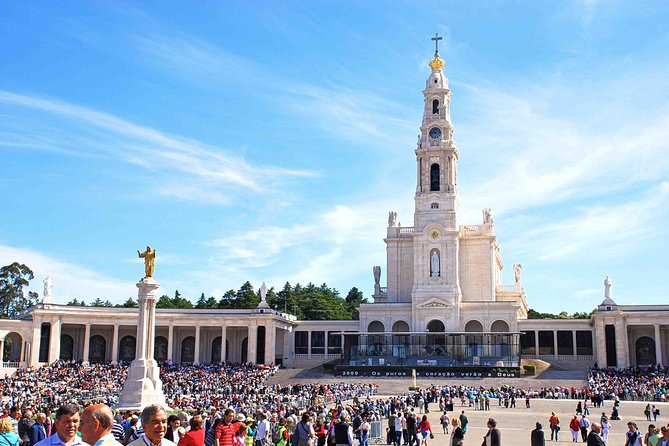 Private day tour Fatima and Obidos from Lisbon - The real value: private transport from Lisbon to two big destinations