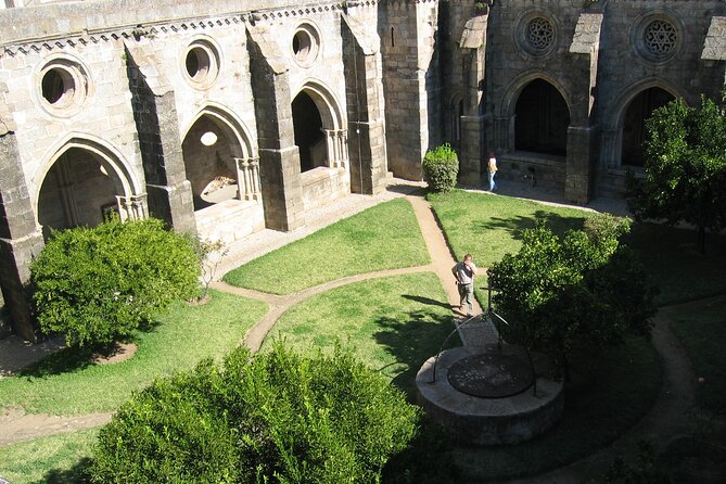 Private Évora Tour - Megaliths, Historical Center and Cork Region - Évora’s Historic Center: UNESCO Streets and Big Moments in Small Places