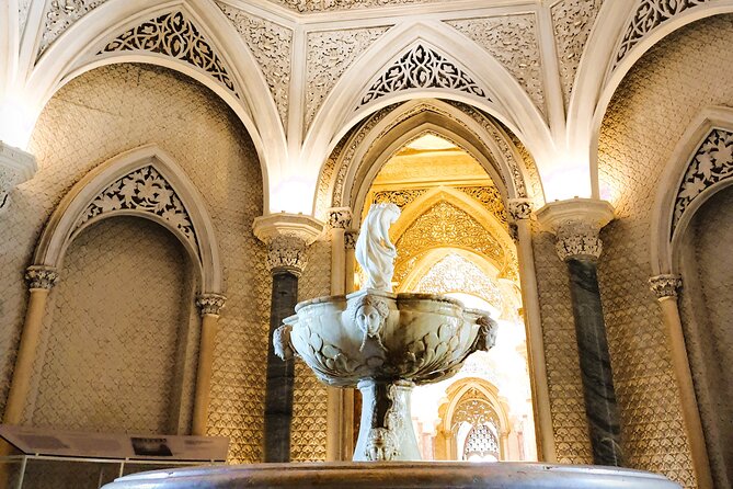 Private Full Day Tour of Sintra, Cascais and Estoril - Castelo dos Mouros: a short Moorish-era wall run
