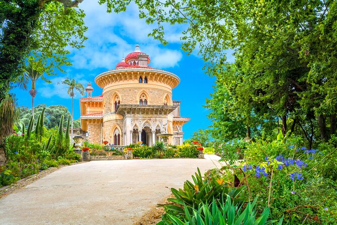 Private Getaway in Sintra - Through the Hills to the Coast - The Moorish fortress viewpoints: seeing the Castle of the Moors area