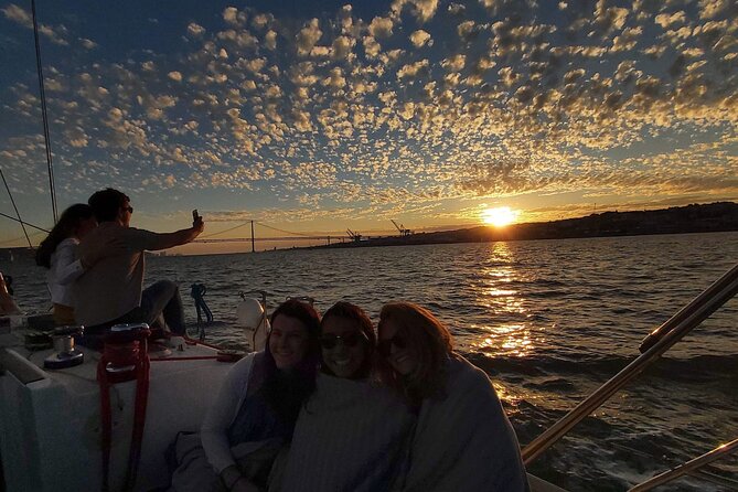 Private Golden Hour Boat Tour - Best Exclusive Sunset Sailing - Onboard commentary, crew energy, and welcome drinks that set the tone