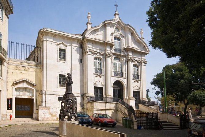 Private guided tour to 7 Colinas and Belém in an electric Tuk Tuk with 4.5 hours. - Restauradores and the electric tuk tuk rhythm that fits Lisbon