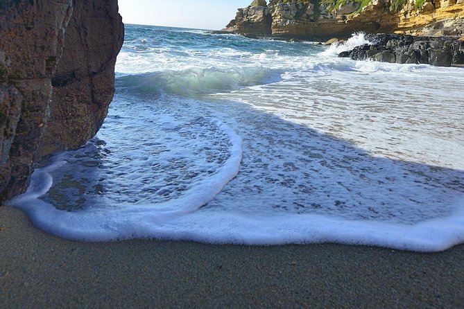 Private Half-Day Tour to Arrabida from Lisbon - Cabo Espichel and Sesimbra Castle: churches, aqueducts, and bay views