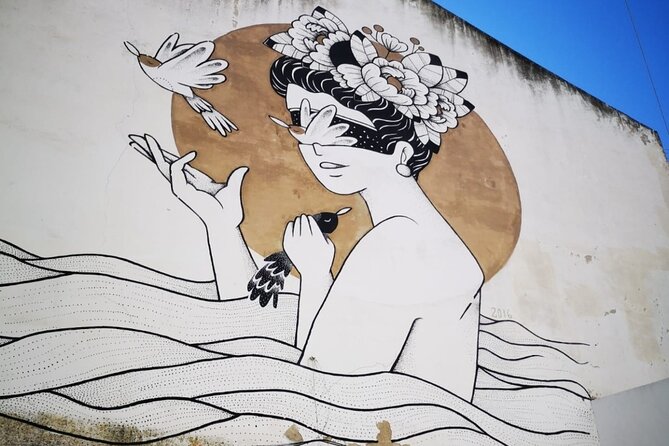 Private Highlights of Lisbon HD Tour - Key highlights you’ll actually feel on the walk
