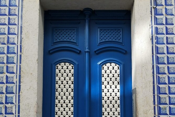 Private Highlights of Lisbon HD Tour - Pastéis de Belém: the 1837 stop and how cinnamon fits the story