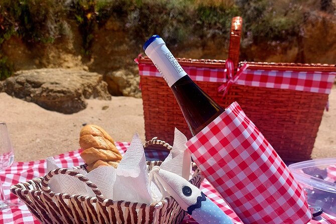 Private Jeep Tour from Lisbon – Arrábida, Sesimbra & Beach Picnic - Key highlights to know before you go