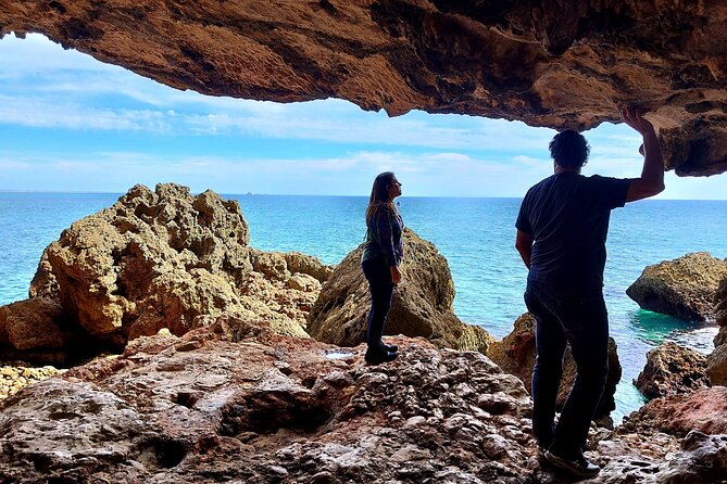 Private Jeep Tour from Lisbon – Arrábida, Sesimbra & Beach Picnic - Pickup across Lisbon, Setúbal, Almada, and Sesimbra (and why it’s worth paying for)