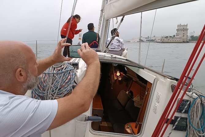 Private Lisbon Sailboat Tour with Welcome Drink - Key highlights at a glance
