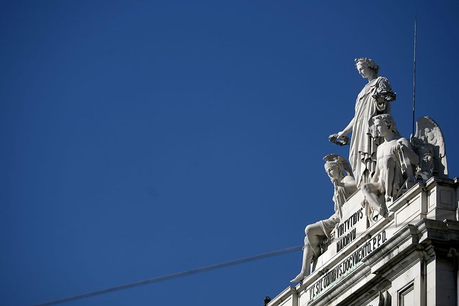 Private Lisbon Walking Tour - Private guide energy: Claudia, Ricardo, Pedro, Elsa, and Rita