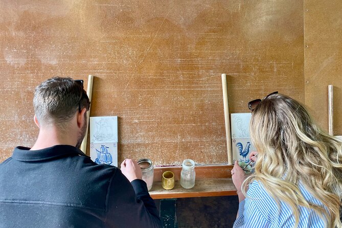 Private Lisbon Wine & Tile Painting Tour – Sesimbra & Traditions - Mercado do Livramento in Setúbal: Short Visit, Real Atmosphere